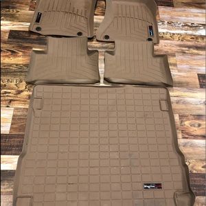 Porsche Macan weather tech mats